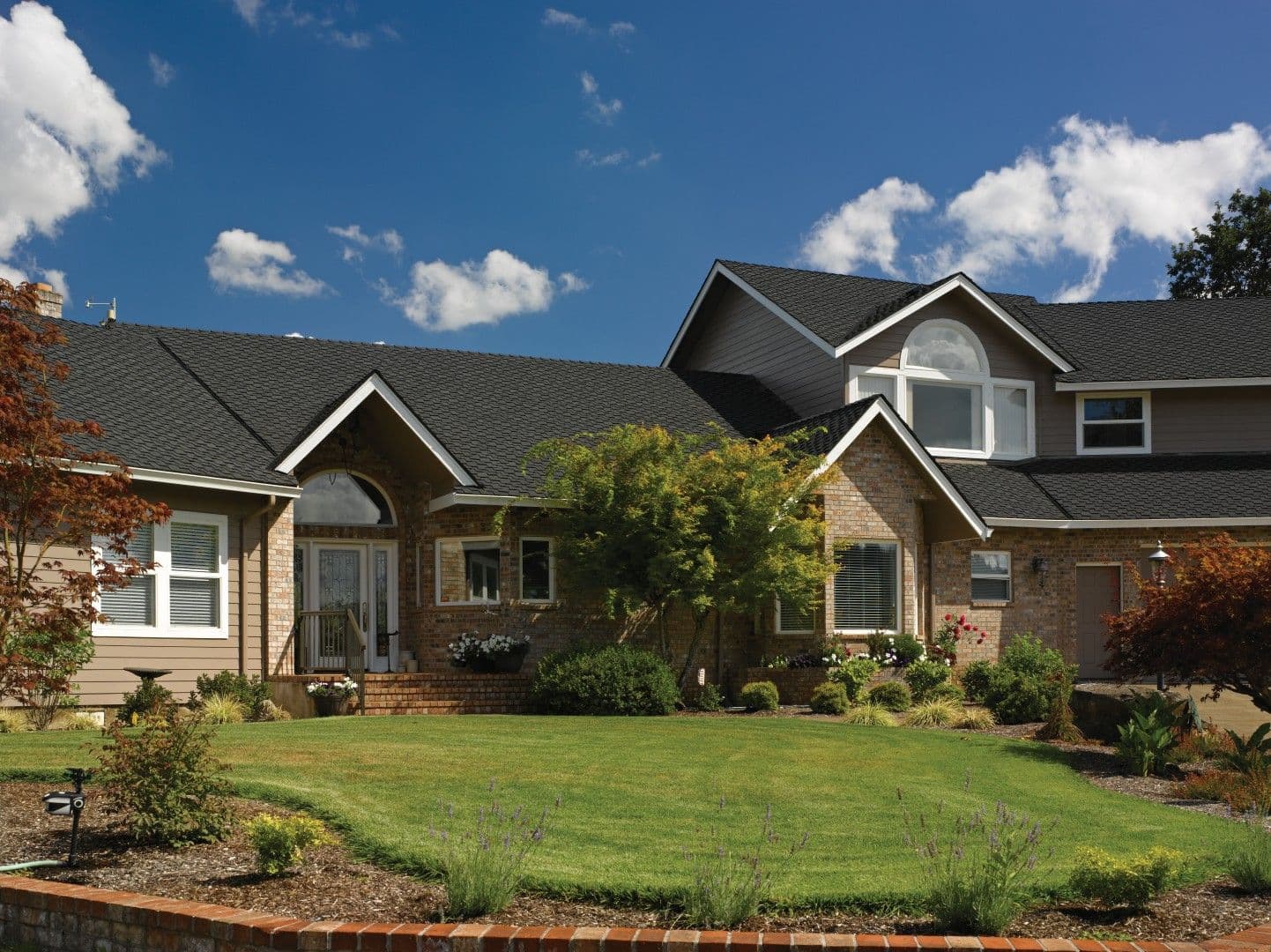 PresidentialTL-chbl-archwindows-house-ctr