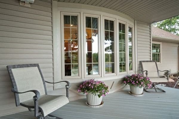 Simonton-Bow-Window-Exterior